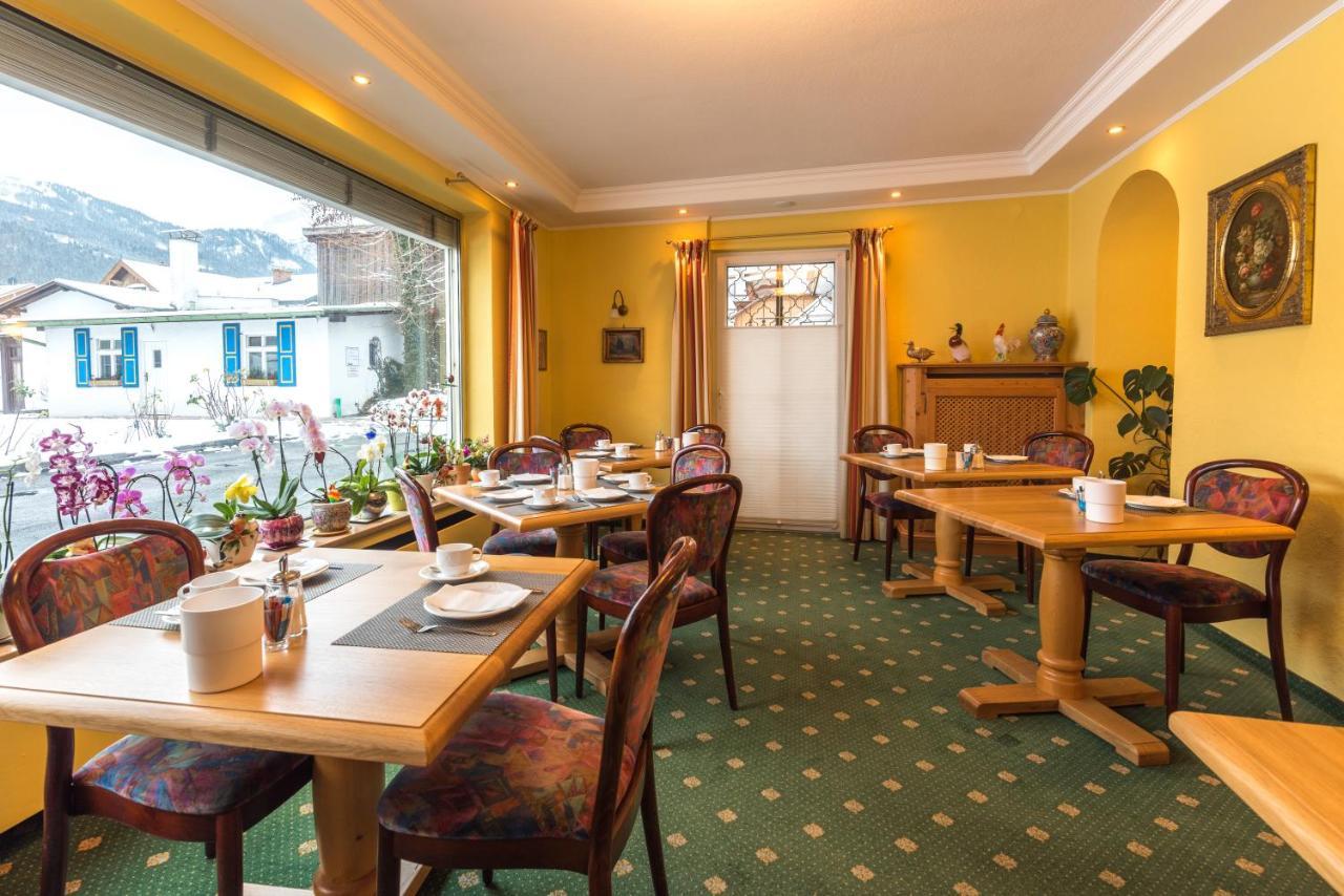 Hotel Garni Almenrausch Und Edelweiss Garmisch-Partenkirchen Bagian luar foto