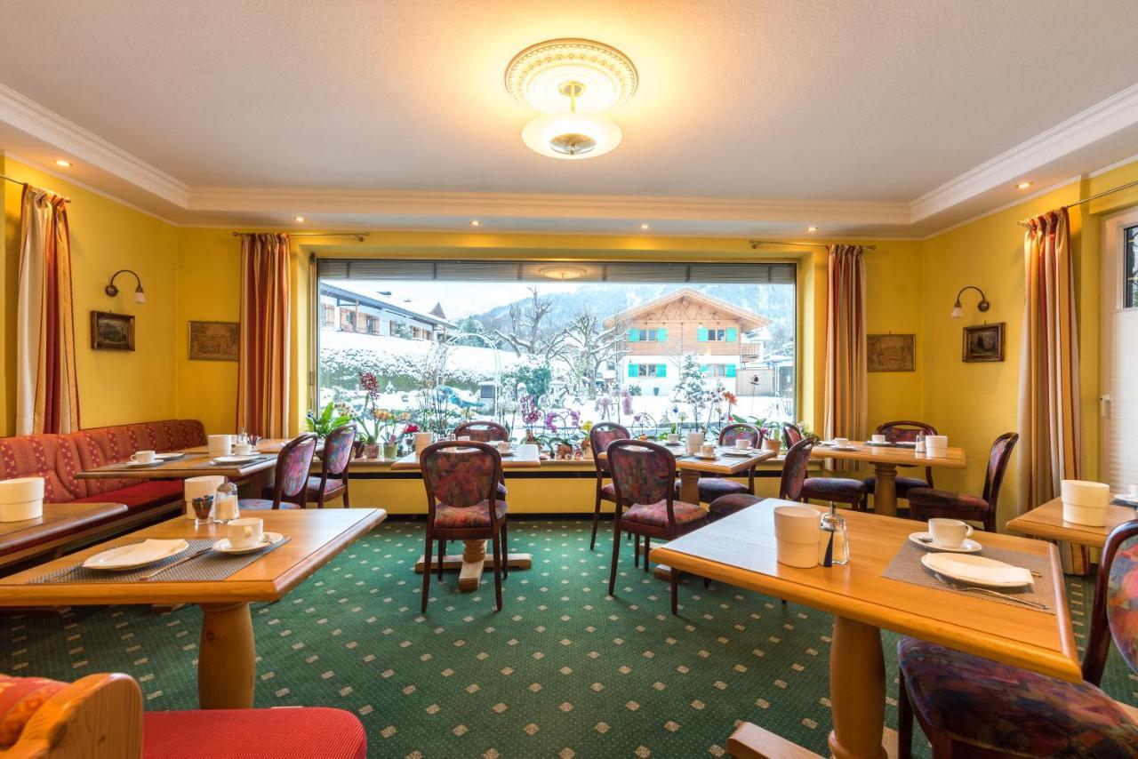 Hotel Garni Almenrausch Und Edelweiss Garmisch-Partenkirchen Bagian luar foto